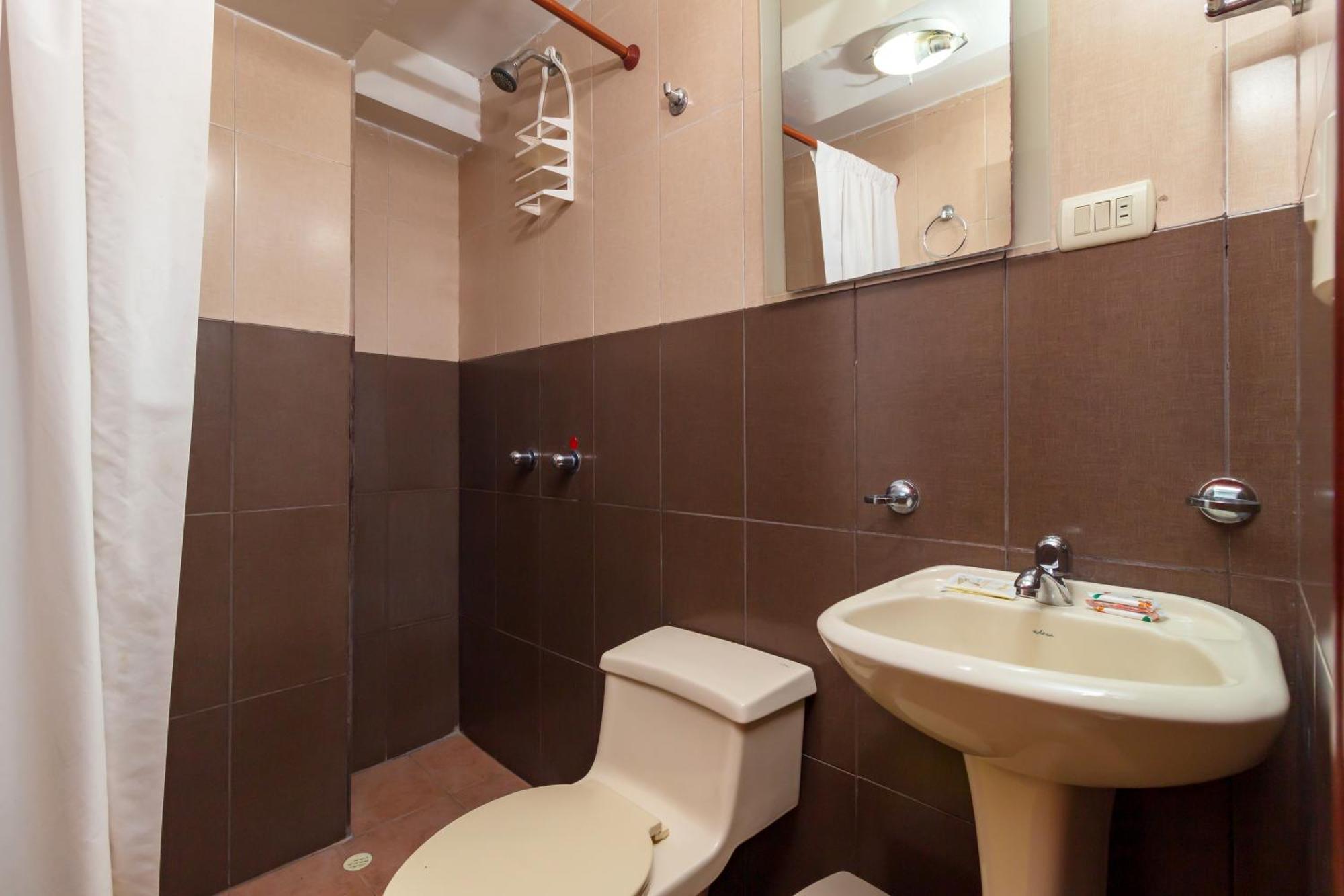 Hotel Elvita Spa Баньос Экстерьер фото